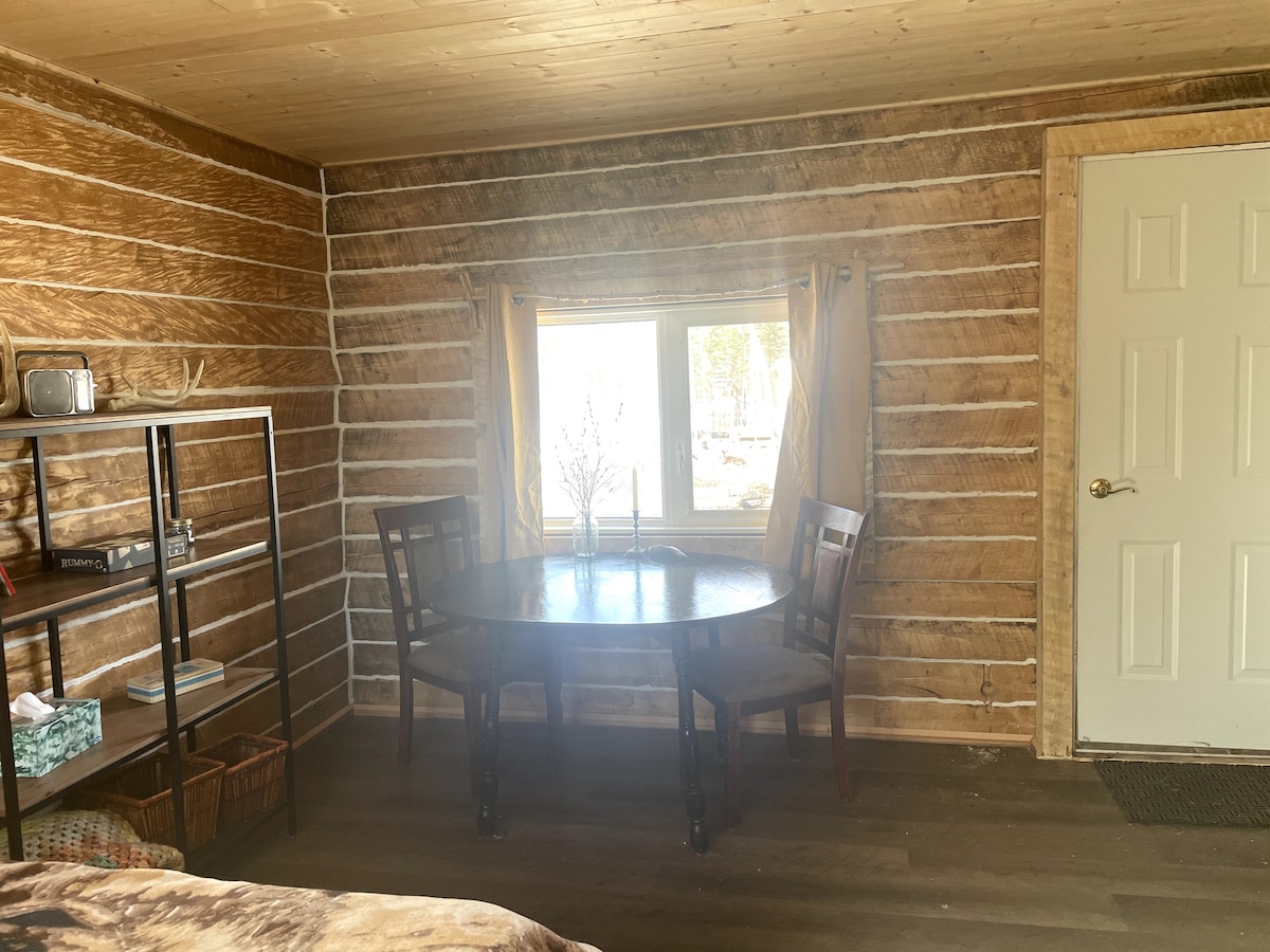 Klondike Kennel's Cabin