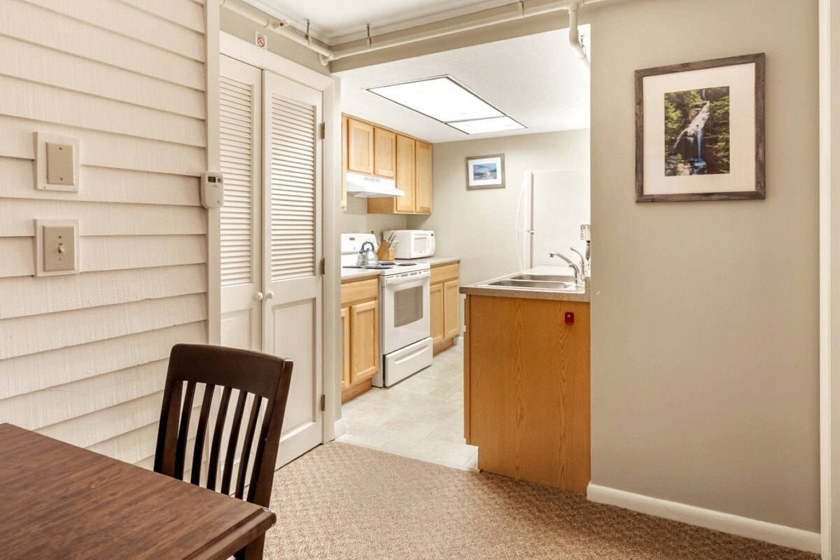 Stowe Senses: 1BR Condo