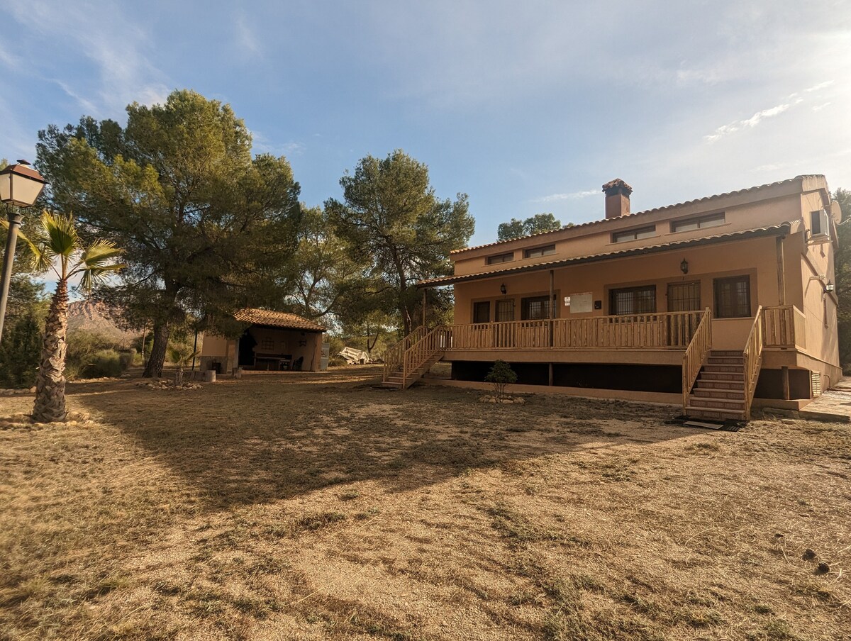 Cenajo Reservoir Cottages