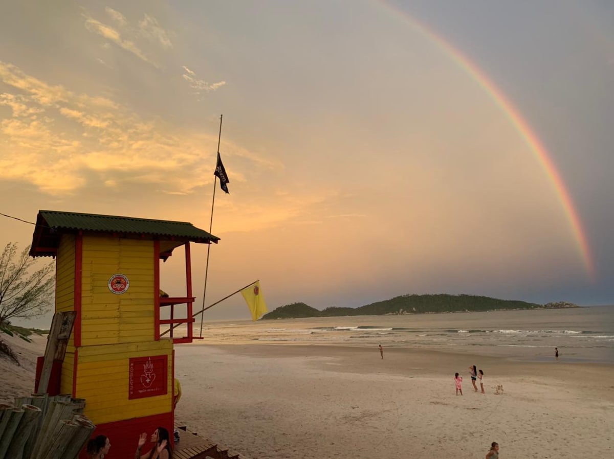 Quarto pé na areia