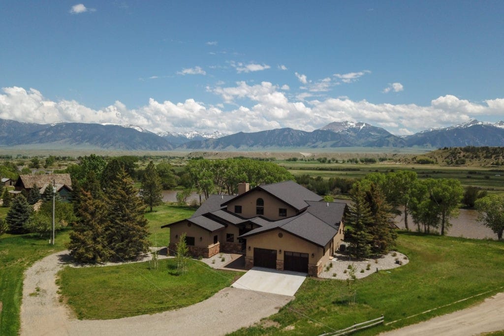 Madison River House - Access & Views!- Ennis, MT