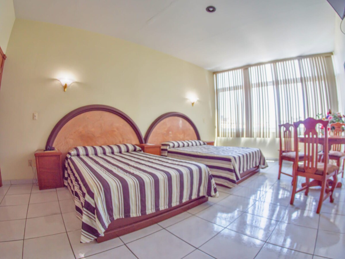 酒店位于Sahuayo市中心，可容纳4人。
