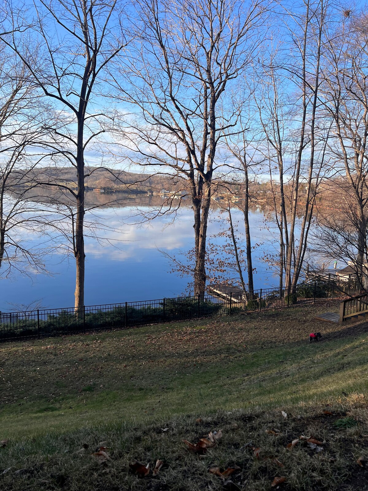 New! Close to VT lake front house. Upscale!