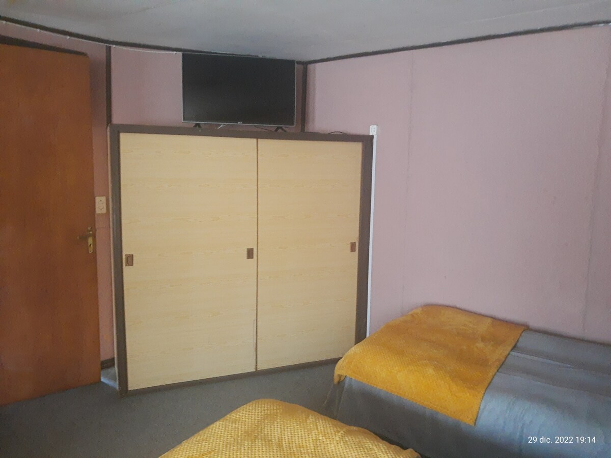 Habitación privada a 2 cuadras del lago 4 personas