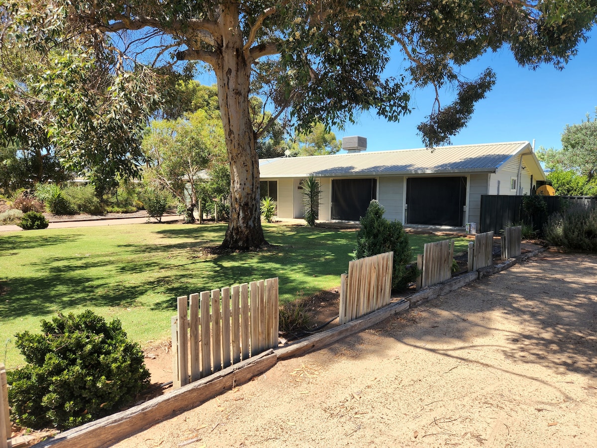 Renmark Hideaway $