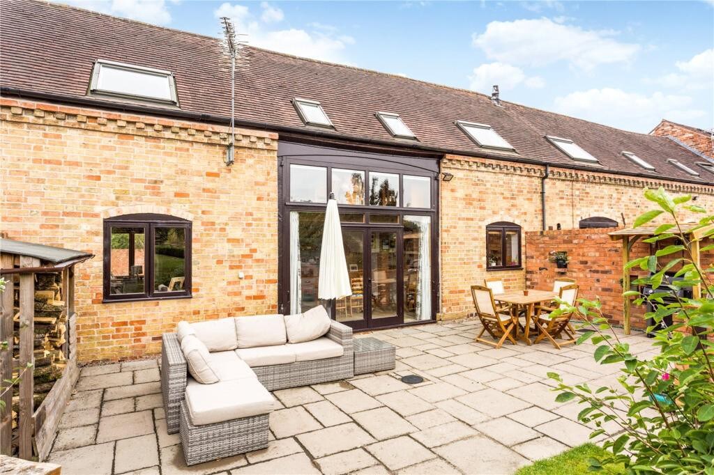 Beautiful converted Barn House