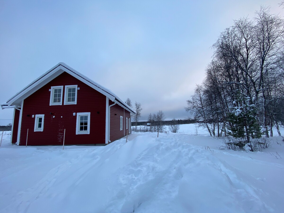 Modernt boende i naturskönt läge vid Kungsleden