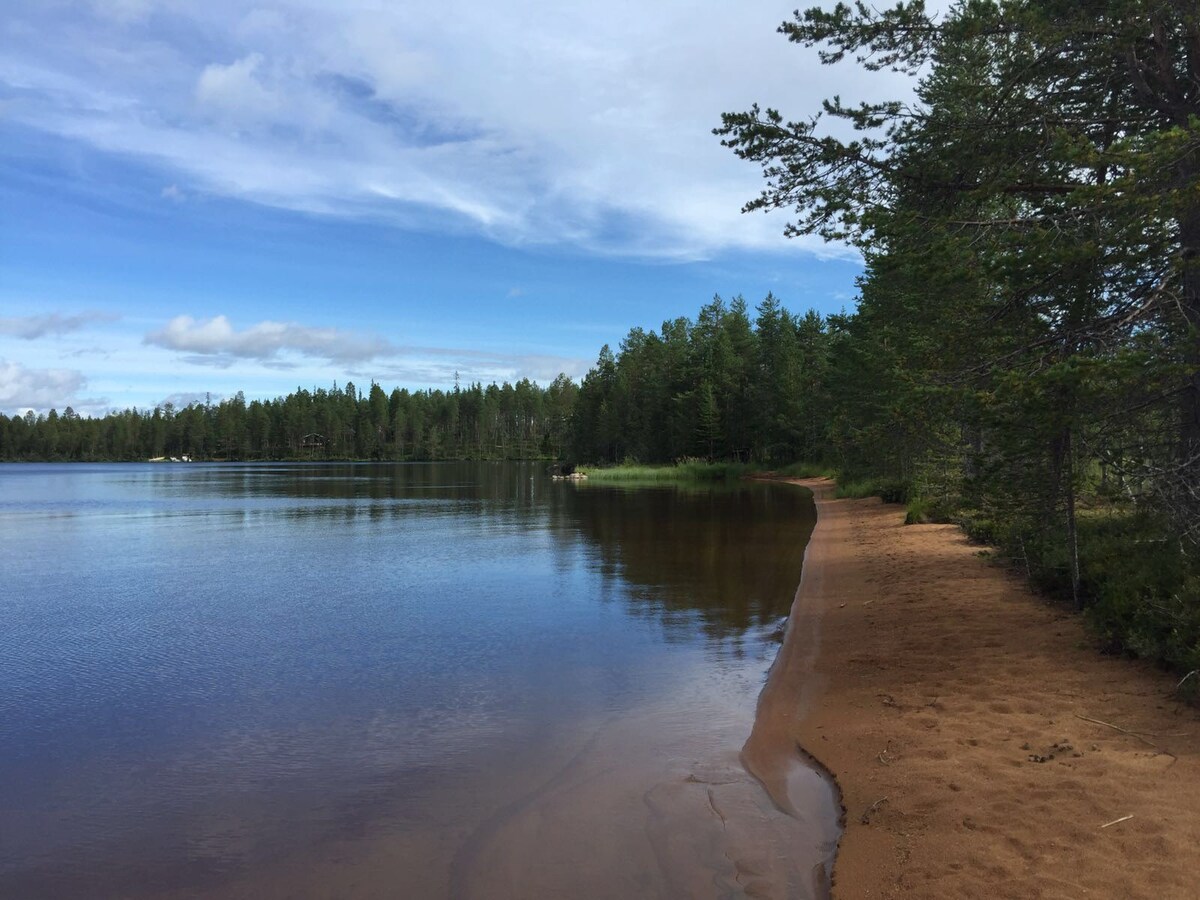 Kitkajärvellä kaunis pieni villa