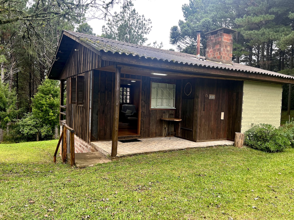 Cabana das Araucárias in Refugio do Moinho