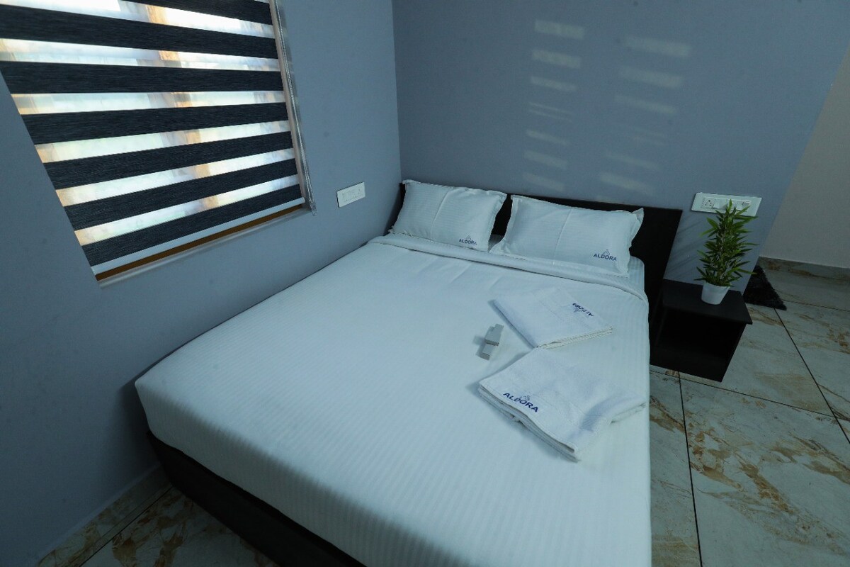 Deluxe AC Room