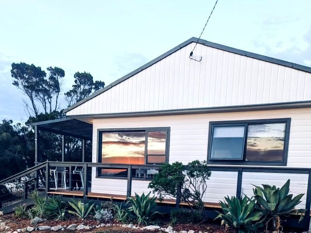 Moore River and Ocean Views House, Guilderton WA