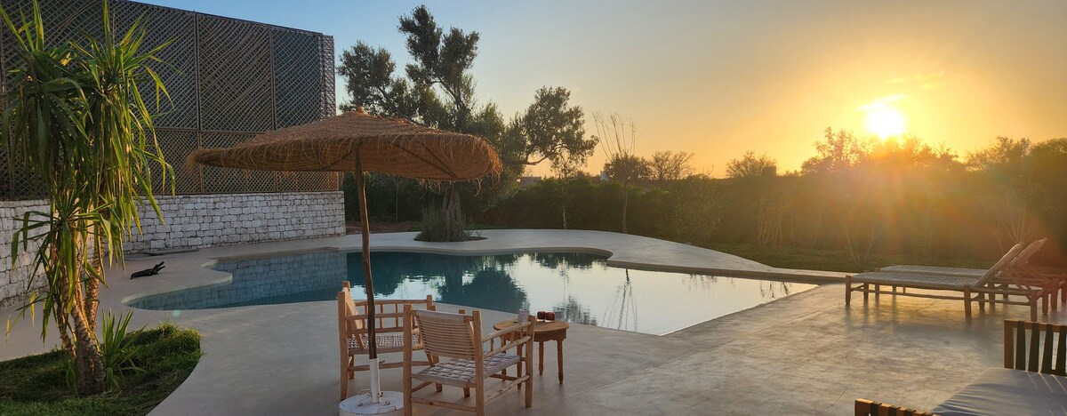 magnifique villa avec piscine plage sans vis a vis