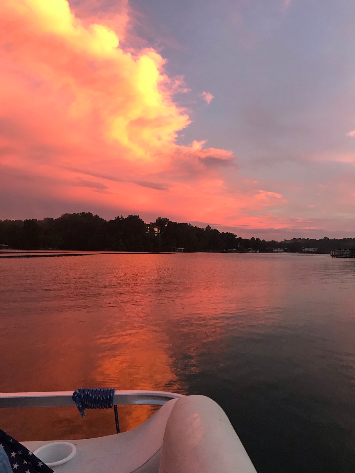 Lake Hickory Oasis