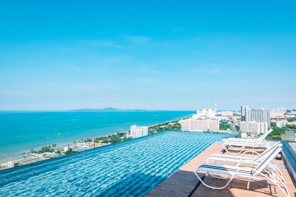 Riviera Jomtien I 2BR City View I Monthstay Z