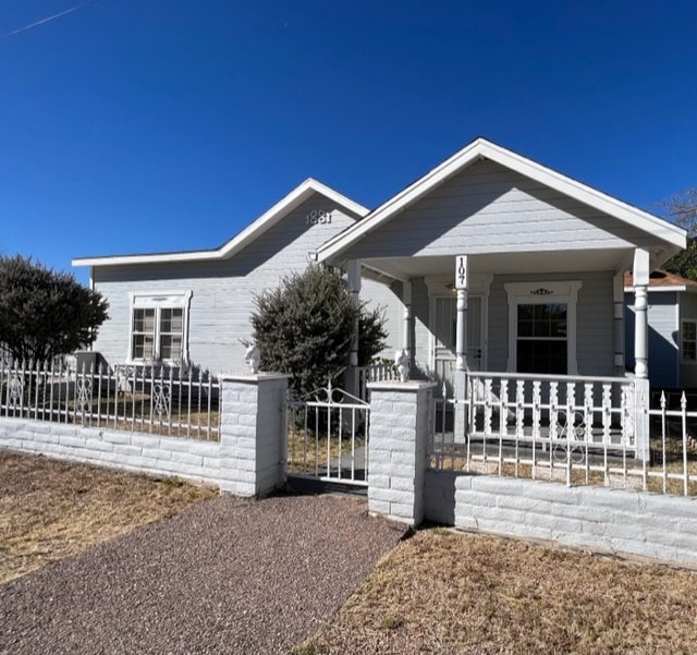 Tombstone Country Cottage