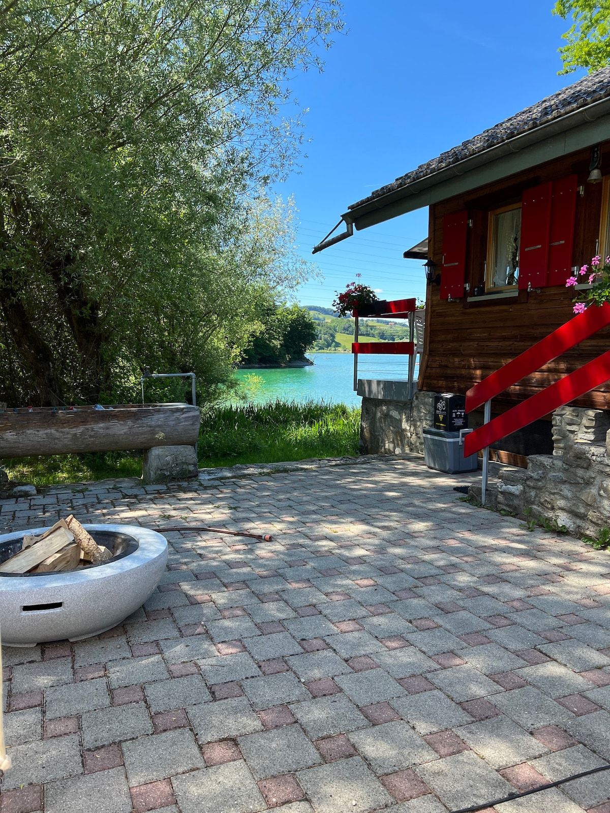 Chalet pieds dans l’eau