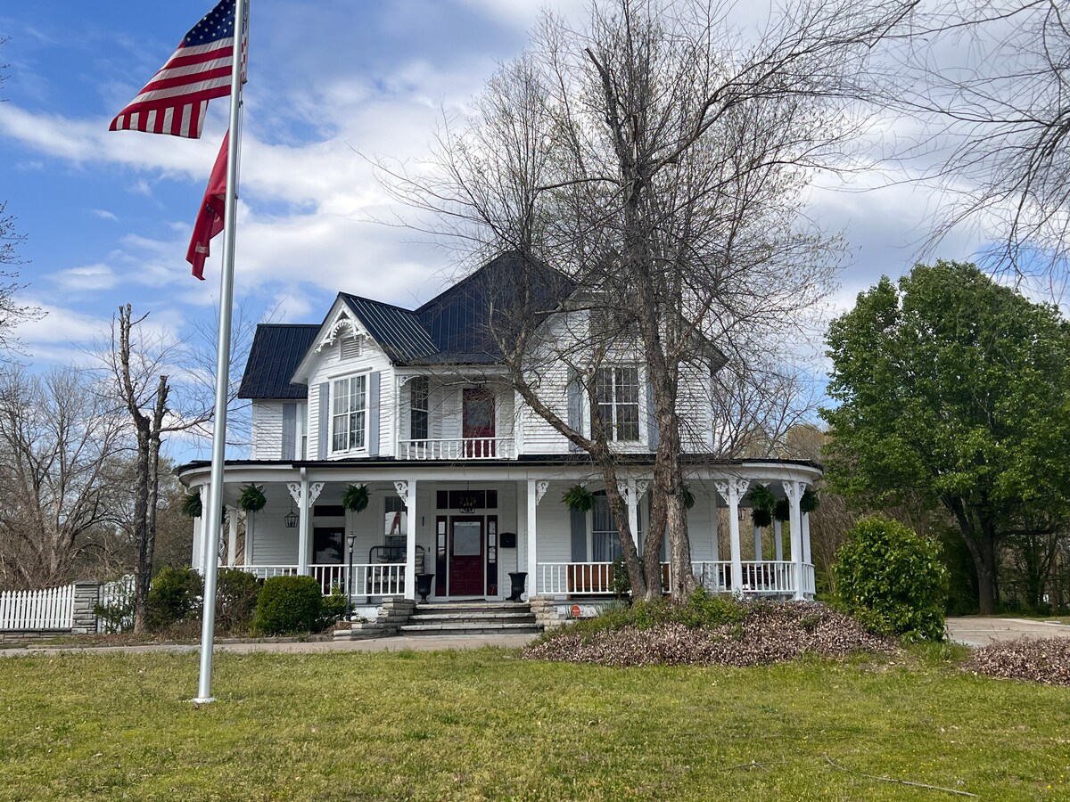 Wood Street Manor Retreat