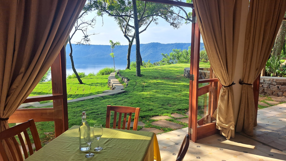 The Cabin, El Guayacán Retreat