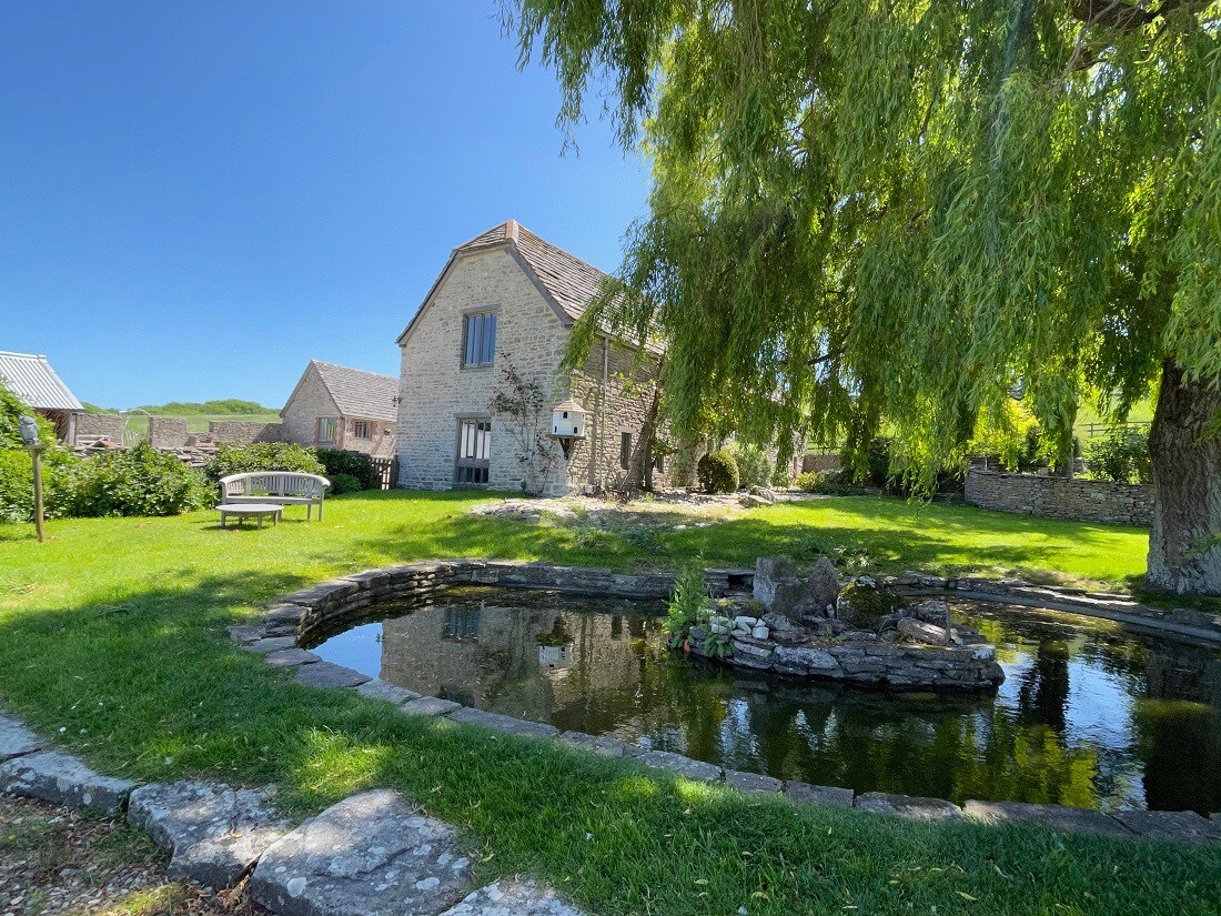 Great Barn, Scoles Manor