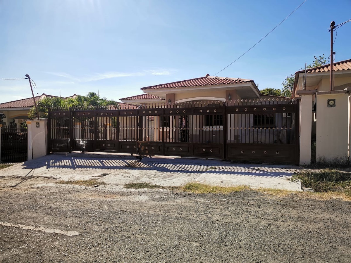 Hermosa Casa en Chitre