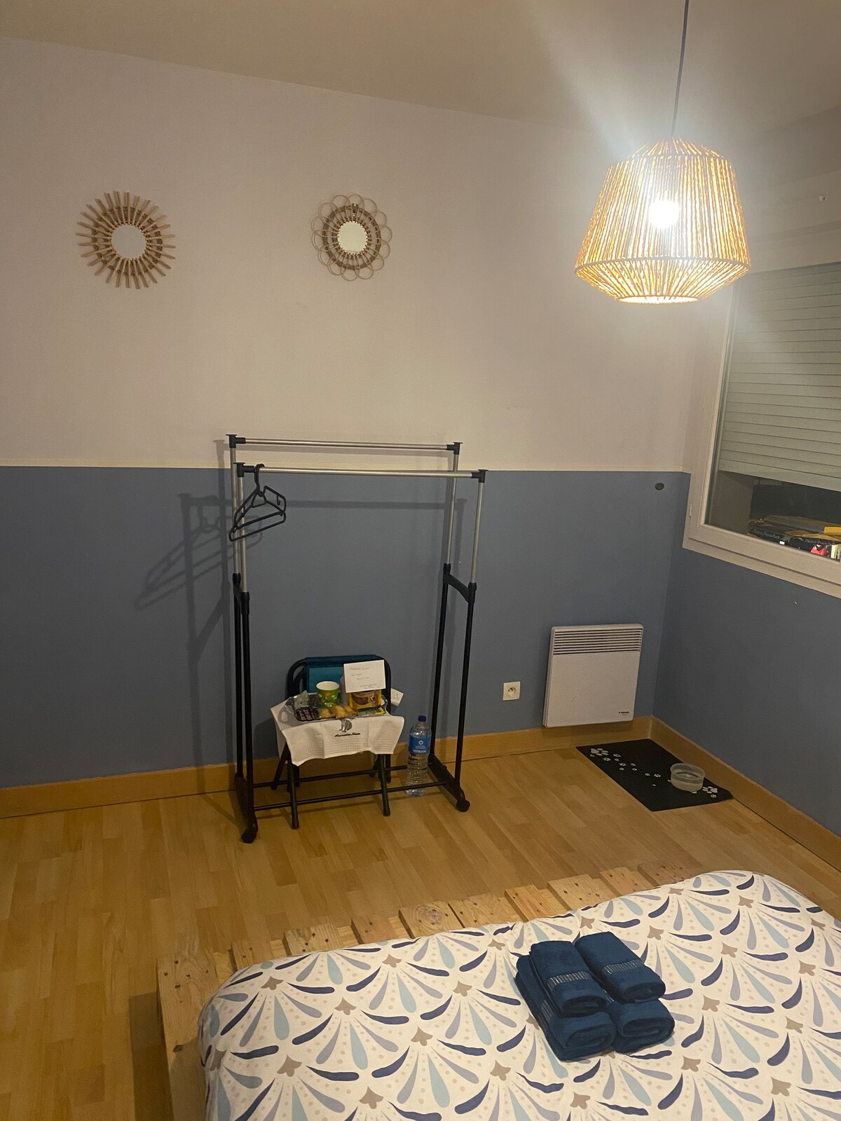 Chambre privée / logement calme