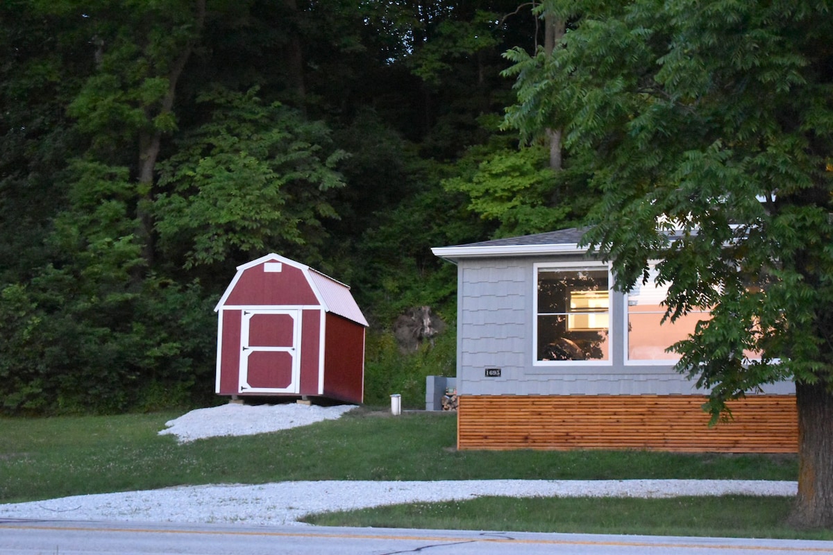 Nauvoo home on the river.