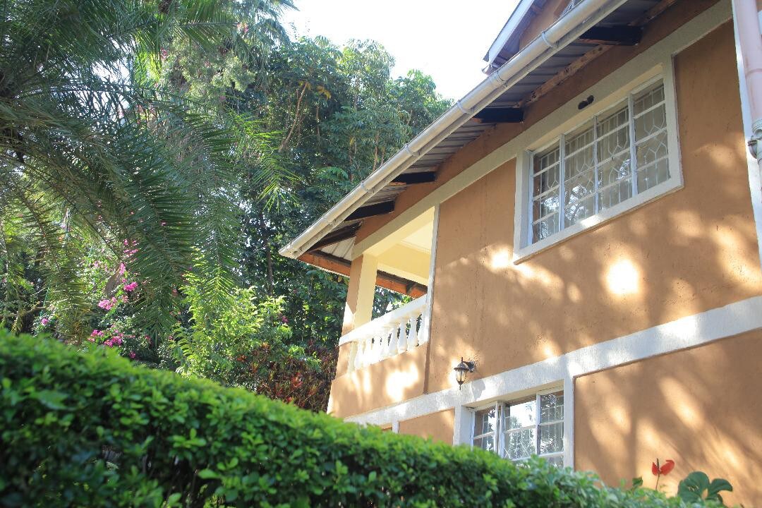 Water - House Holiday Home Kisii