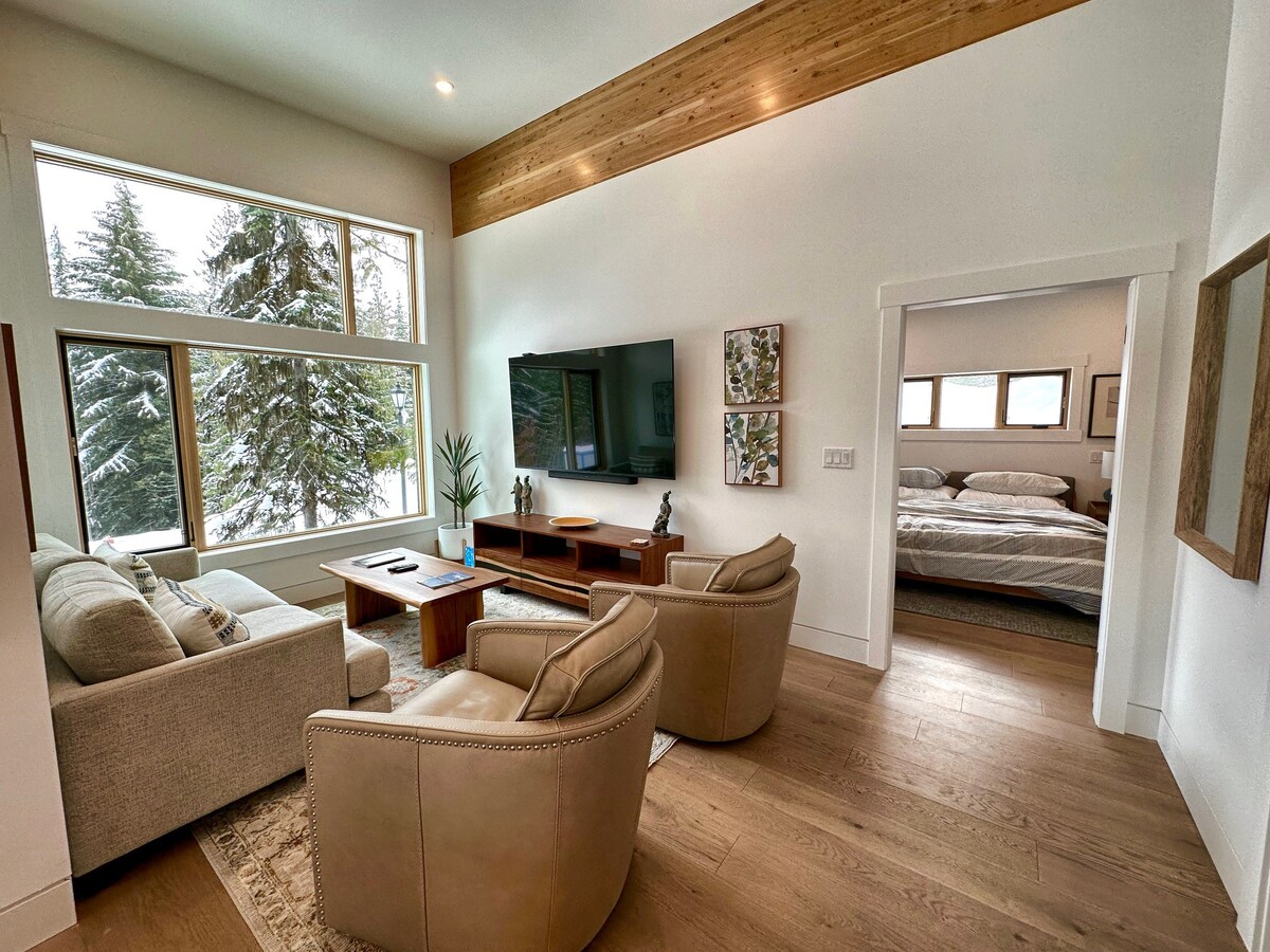 EcoLuxury House & Suite at Red Mountain