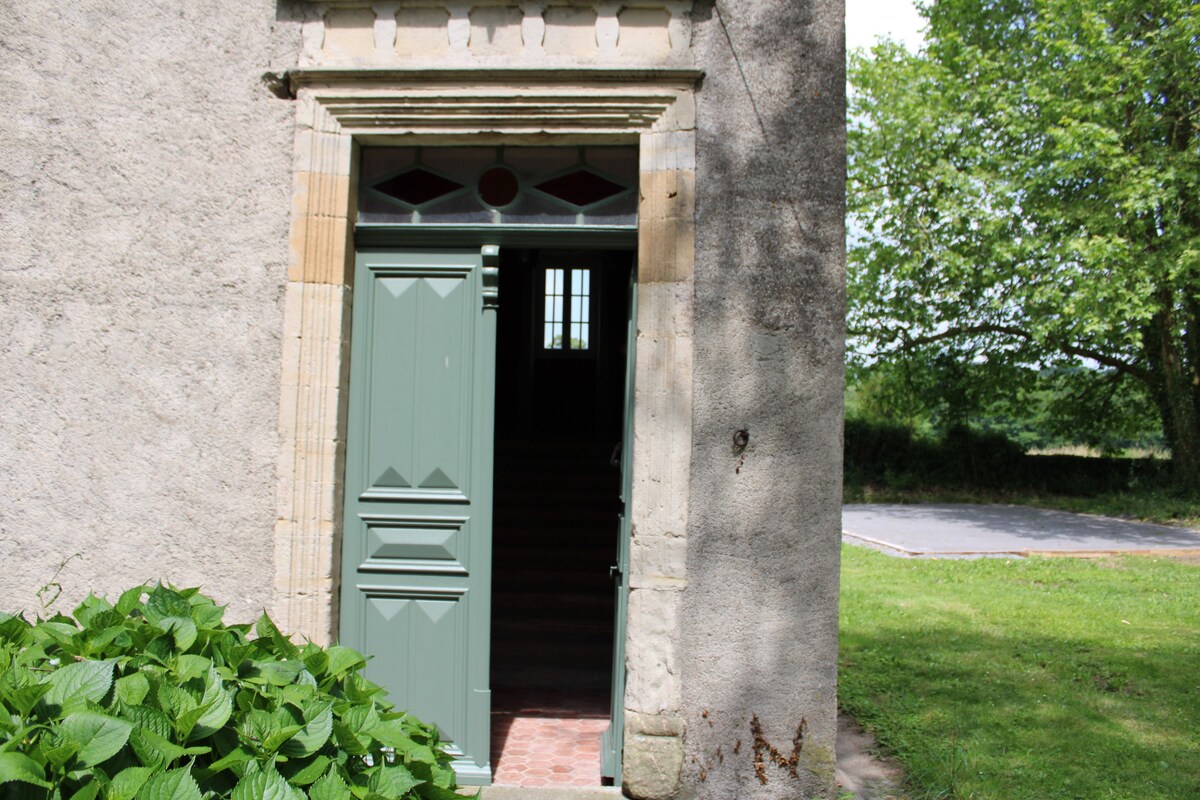 Maison, Parc Arboré, Piscine, Région Touristique