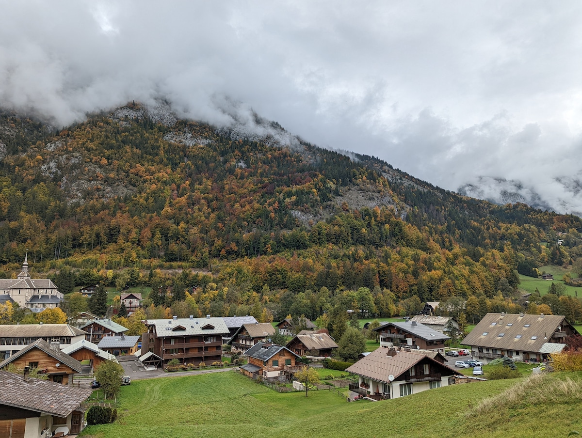 Nouveau. Grand appartement lumineux avec vue