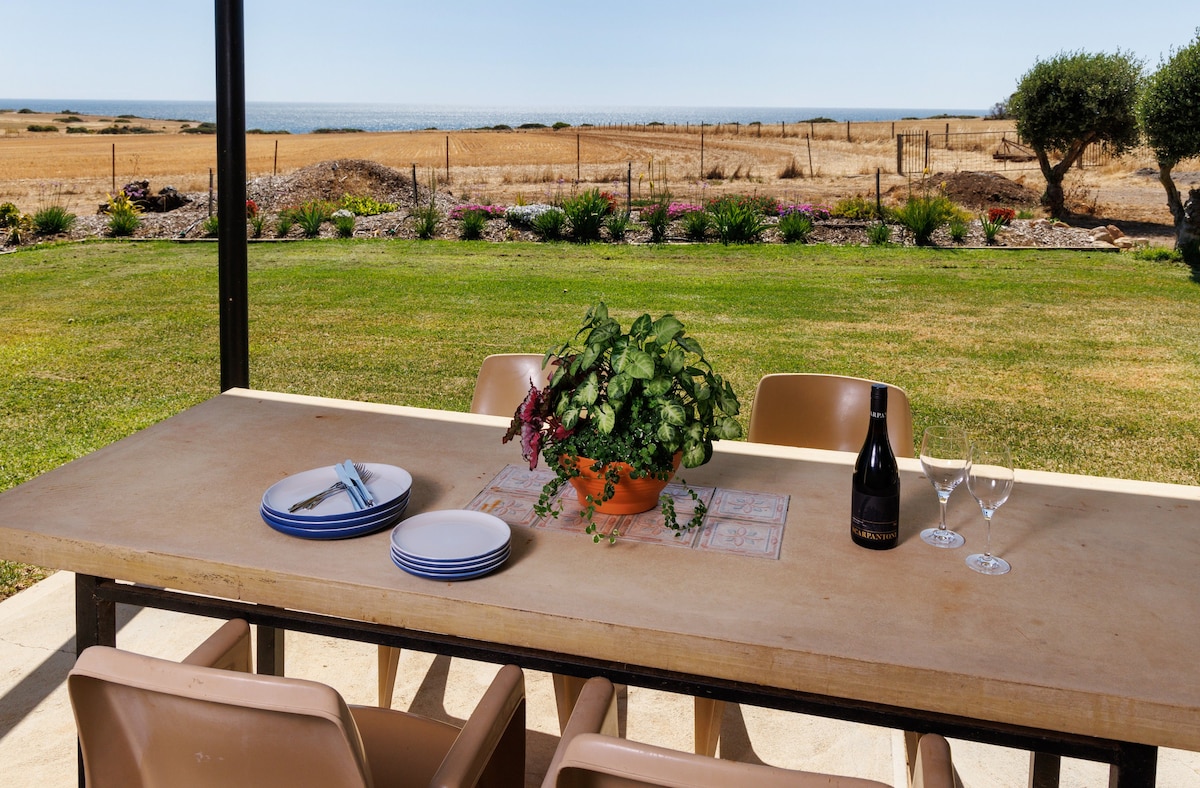 The Port Willunga Seaside Getaway