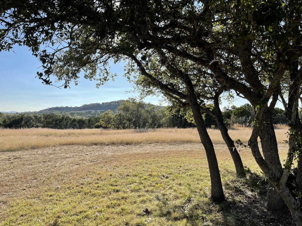 Great Heart Wesley | Views | Wildlife | Firepit