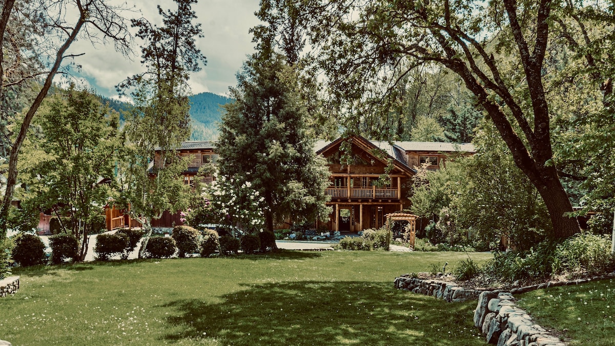 The Lindsay Lodge