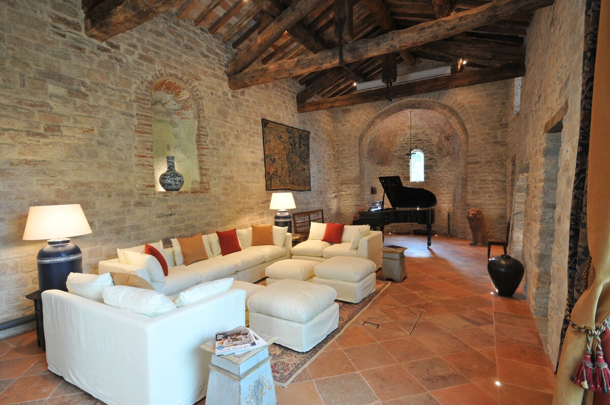 Chiesa del Carmine - Luxury Umbrian Villa