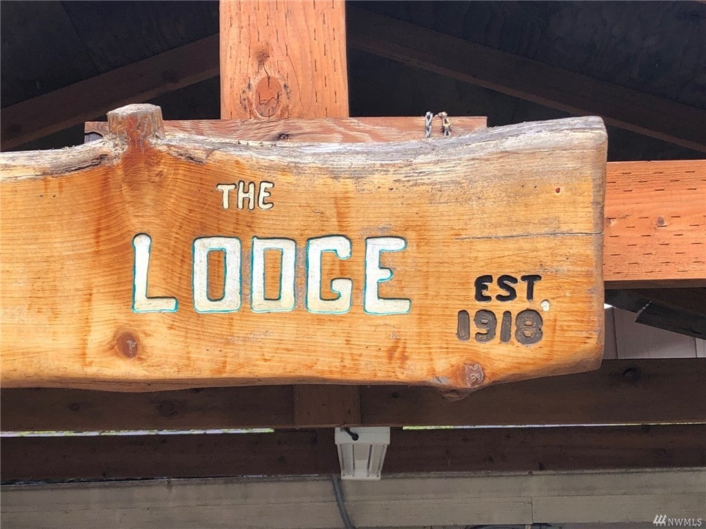 Front Lodge - Rainier Lodge