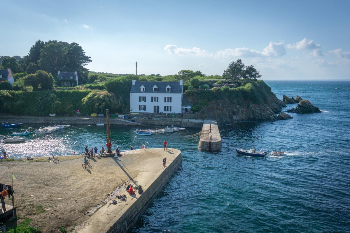 Le Jardin d'Eudoxie, Port Lay