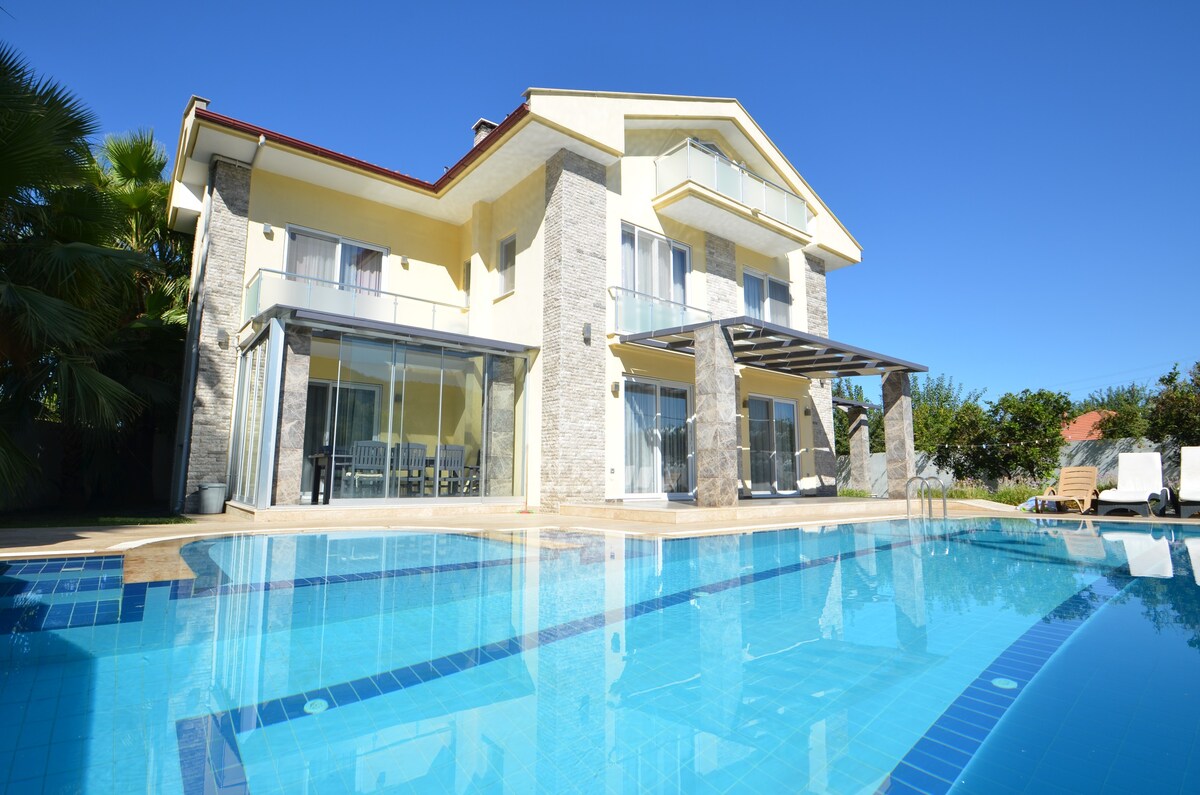 Dalyan Tulip Palace Villa