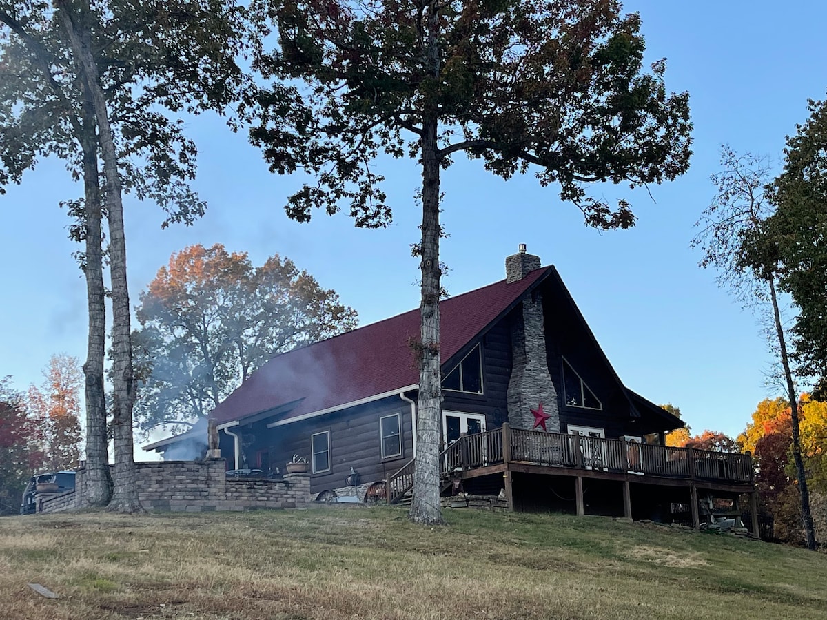 Private Romantic Cabin Studio Close to Nashville