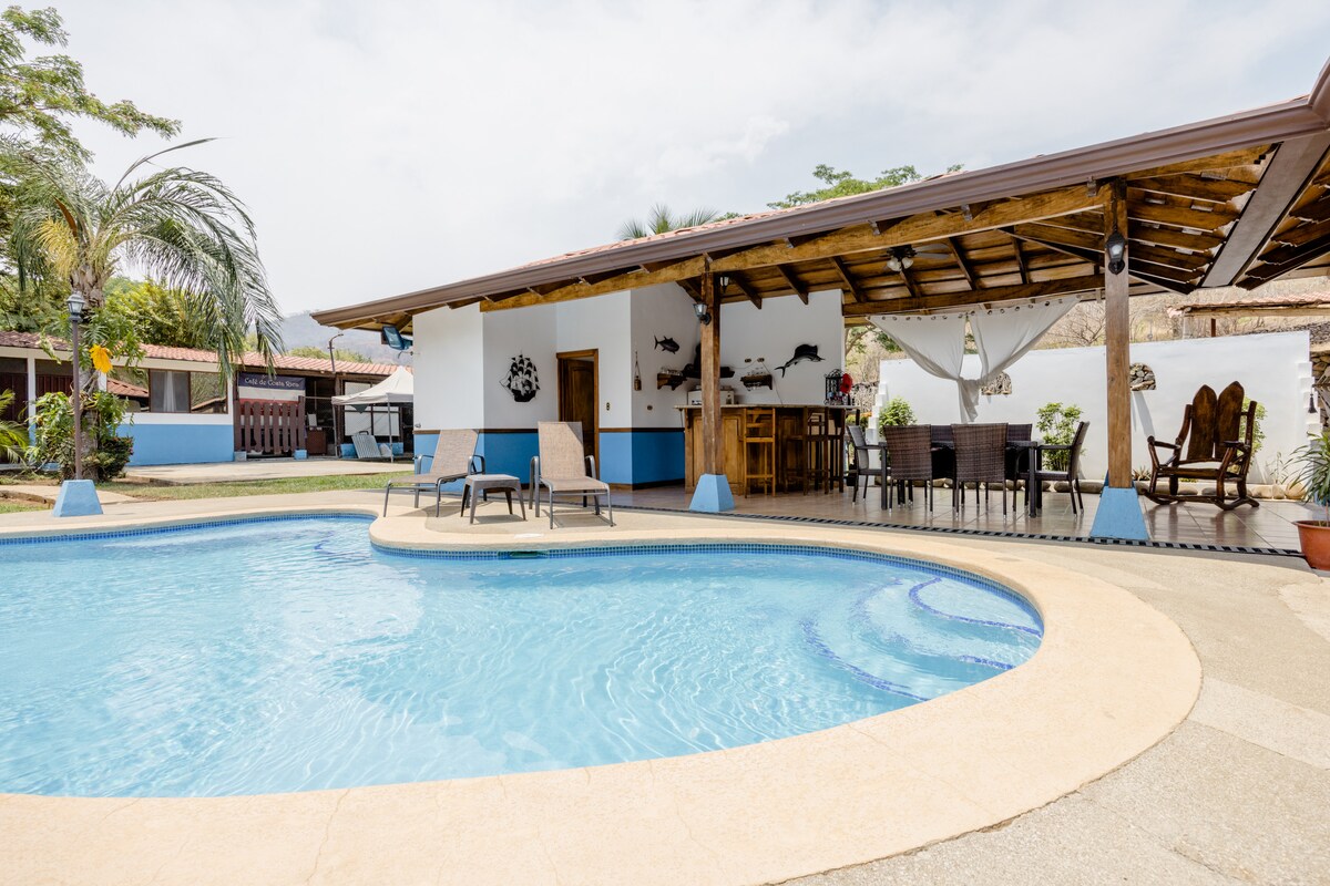 Casa Colonial  with Pool & Garden | 4BR, 4BA