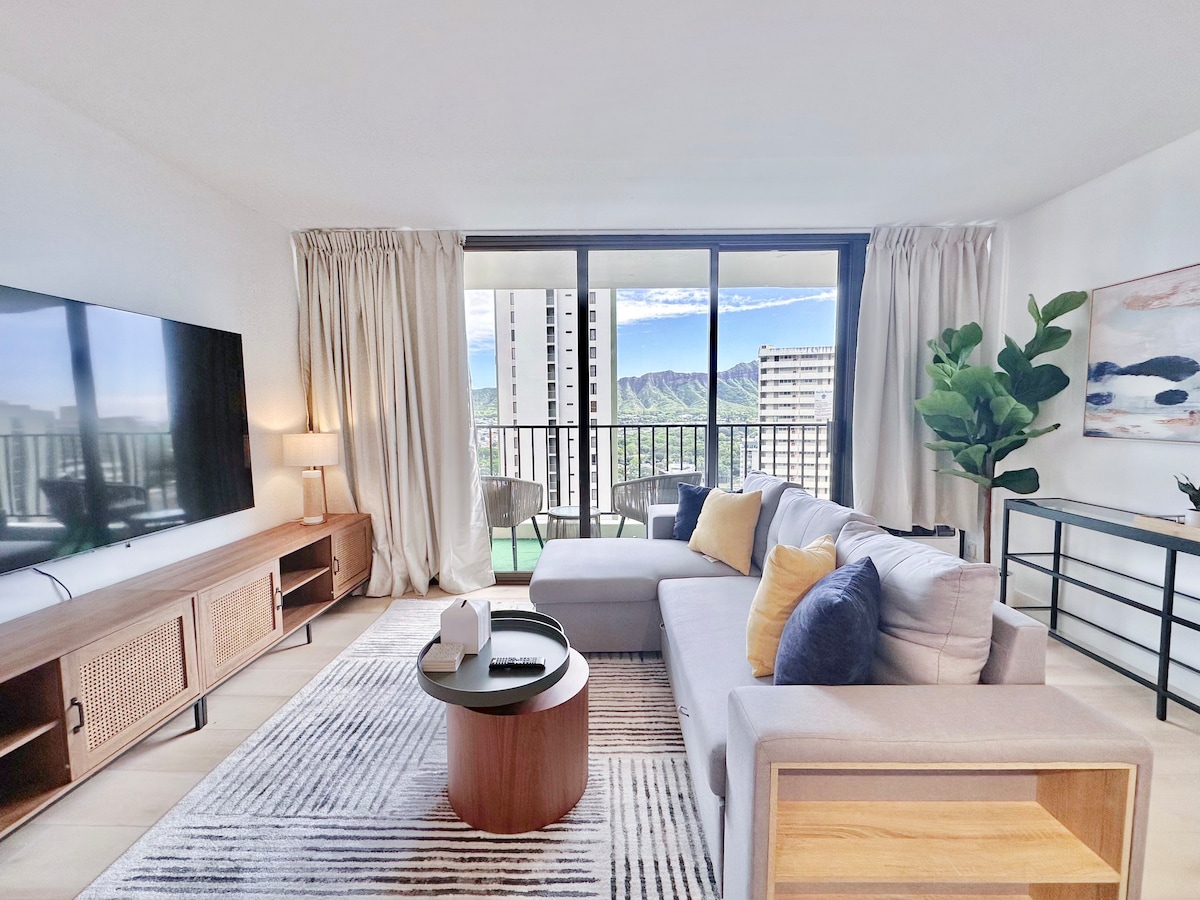 22FL-Newly Remodeled Waikiki Banyan 1BR w/Parking~