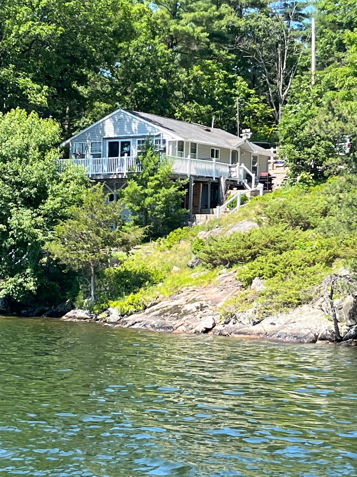 Waters edge cottage