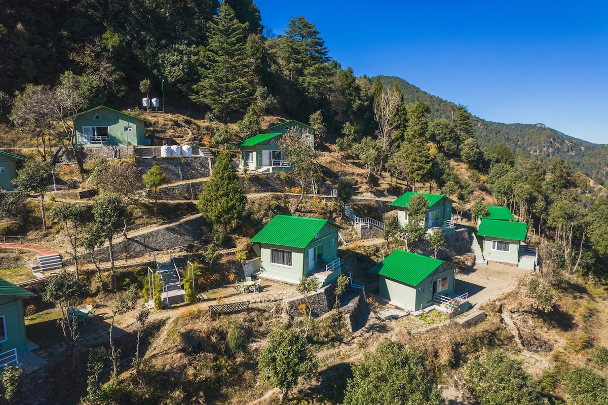Deluxe Private Cottage in Nainital