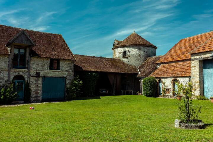 Saint-Loup-de-Naud的民宿