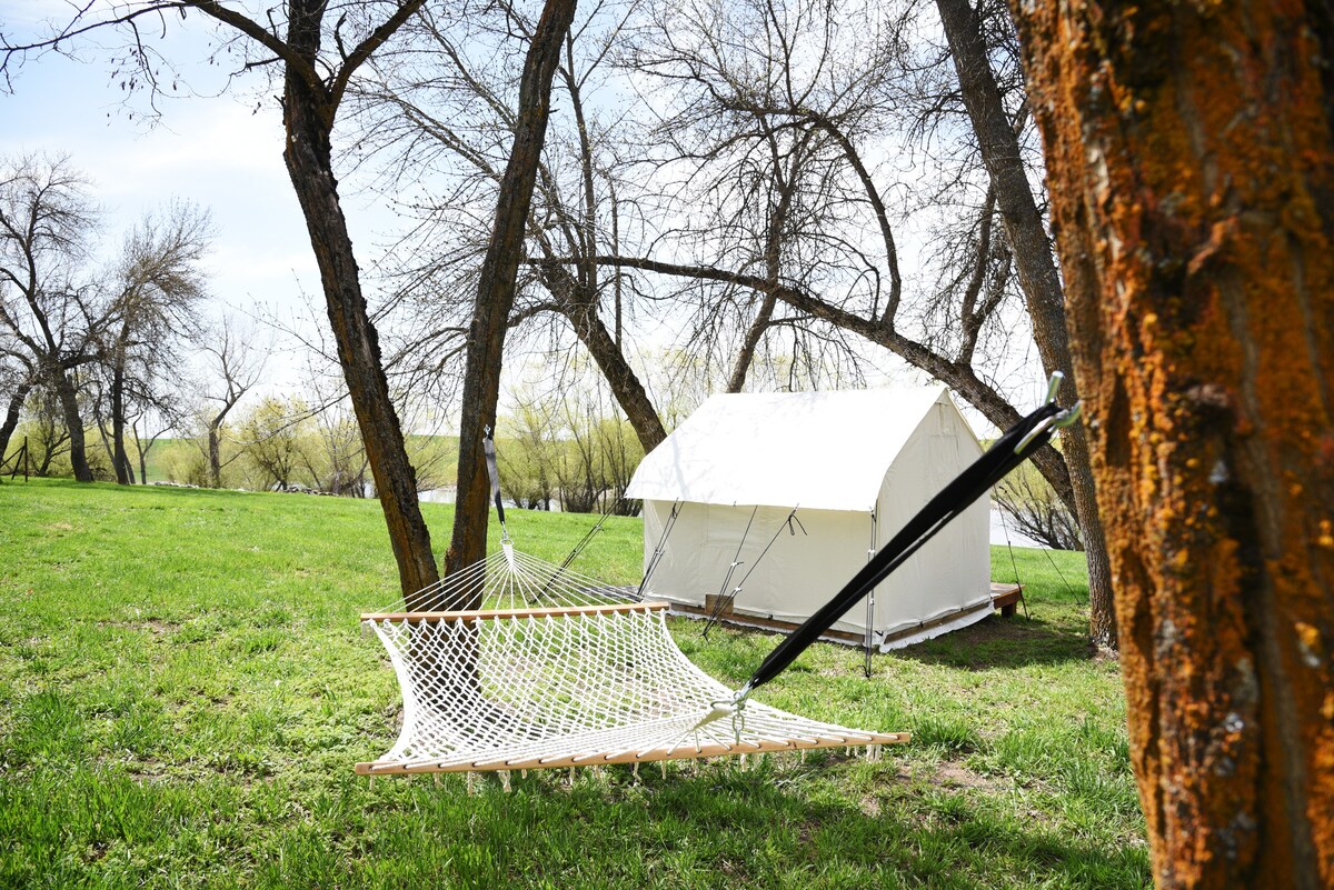 Homestead Glamping Tent with Pond Views