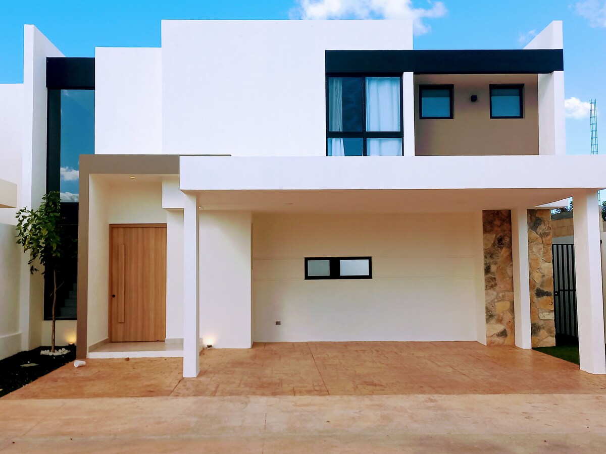 全新、现代化和宽敞的房子
