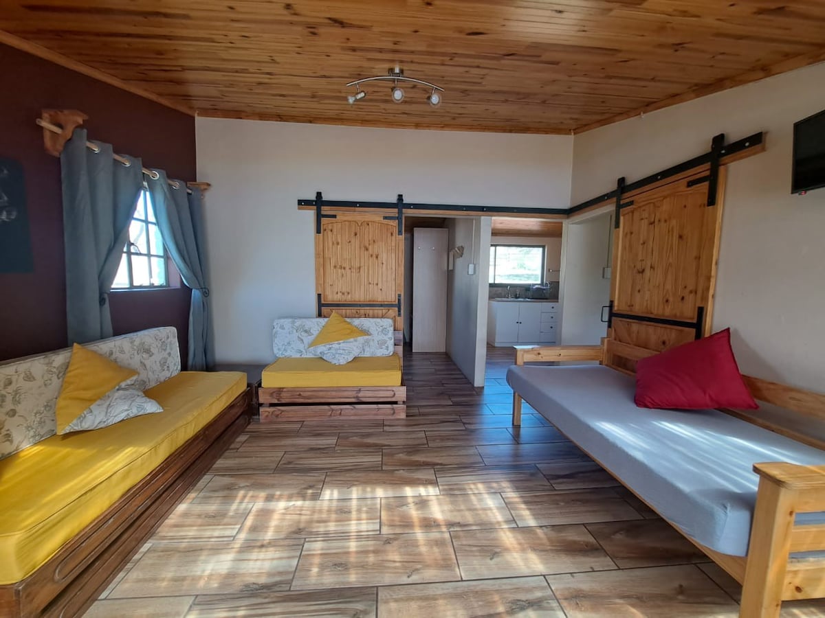 Incwadi Cottages - Springbok