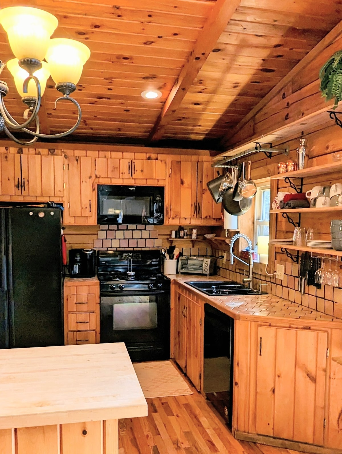 Cozy Cabin 2BR+Loft Near App State & Ski Resorts
