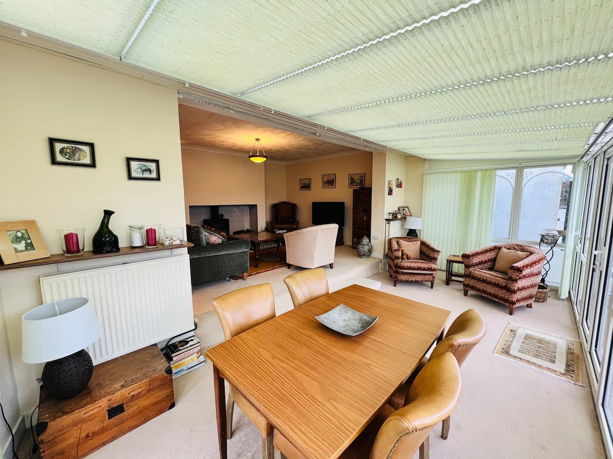 Quiet bungalow close to Portreath Beach