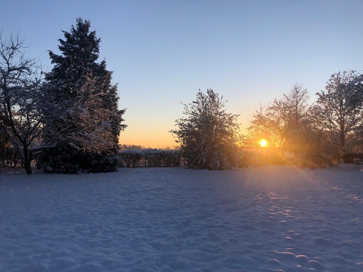 Bo idyllisk på gammel gård