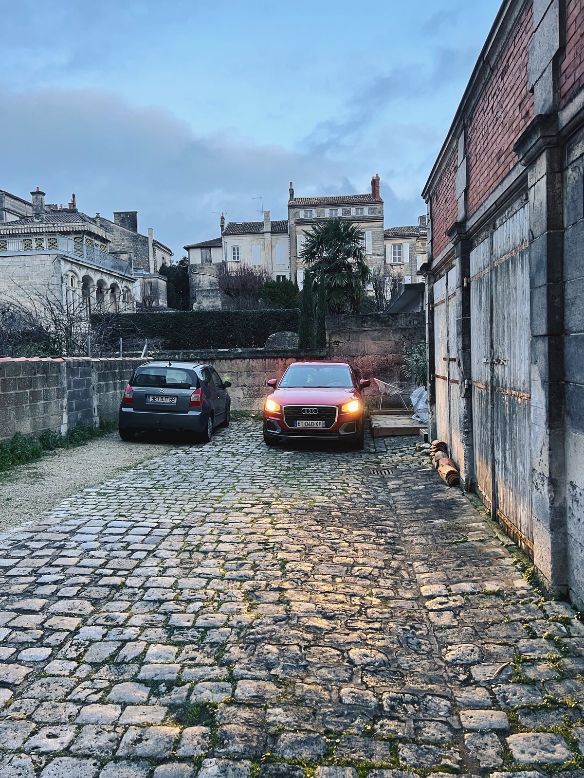 Maison + parking privé au Cœur d'Angoulême